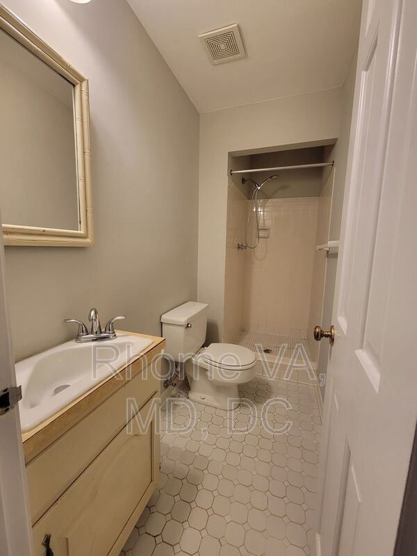 Spacious Three Bedroom Townhome in Prime Location! property image