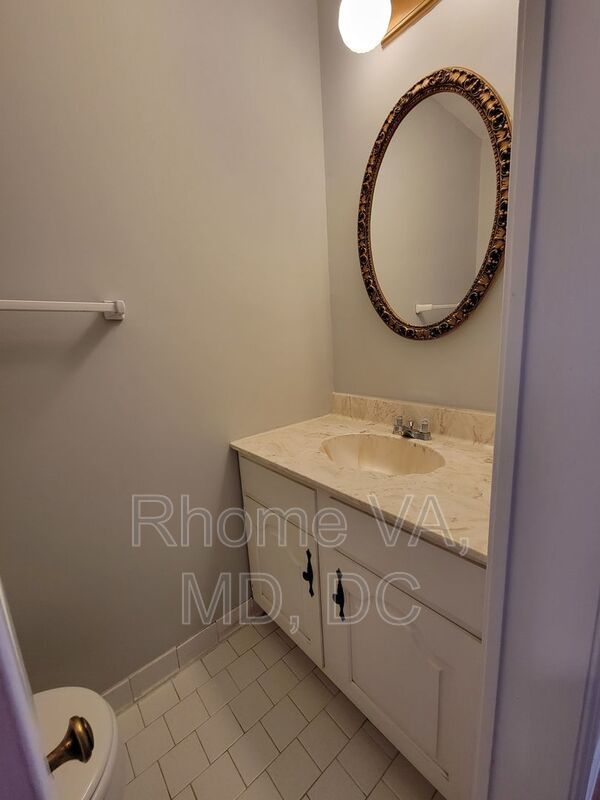Spacious Three Bedroom Townhome in Prime Location! property image