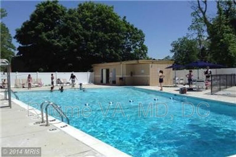 Experience the Bolling Brook Lifestyle property image