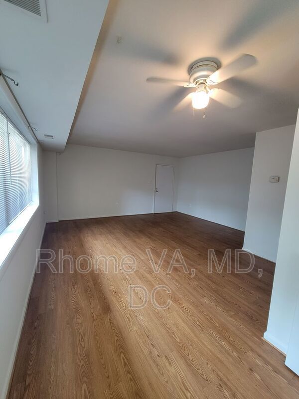 Experience the Bolling Brook Lifestyle property image