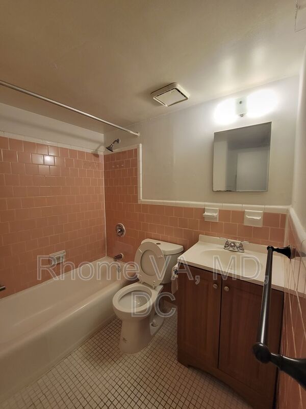 Experience the Bolling Brook Lifestyle property image