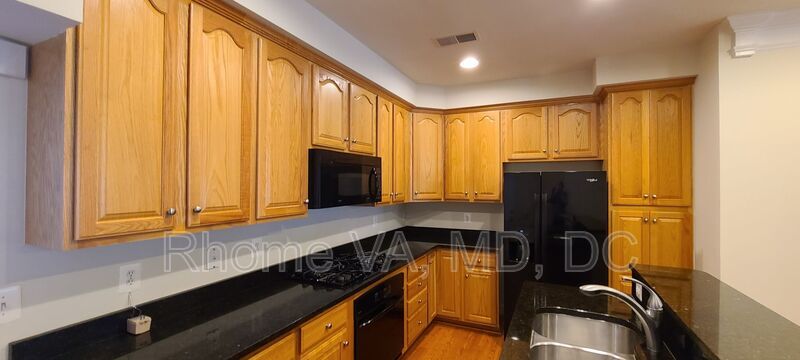 Welcome to the Potomac Club property image