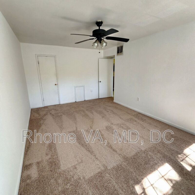 Welcome to Foxcroft Colony property image