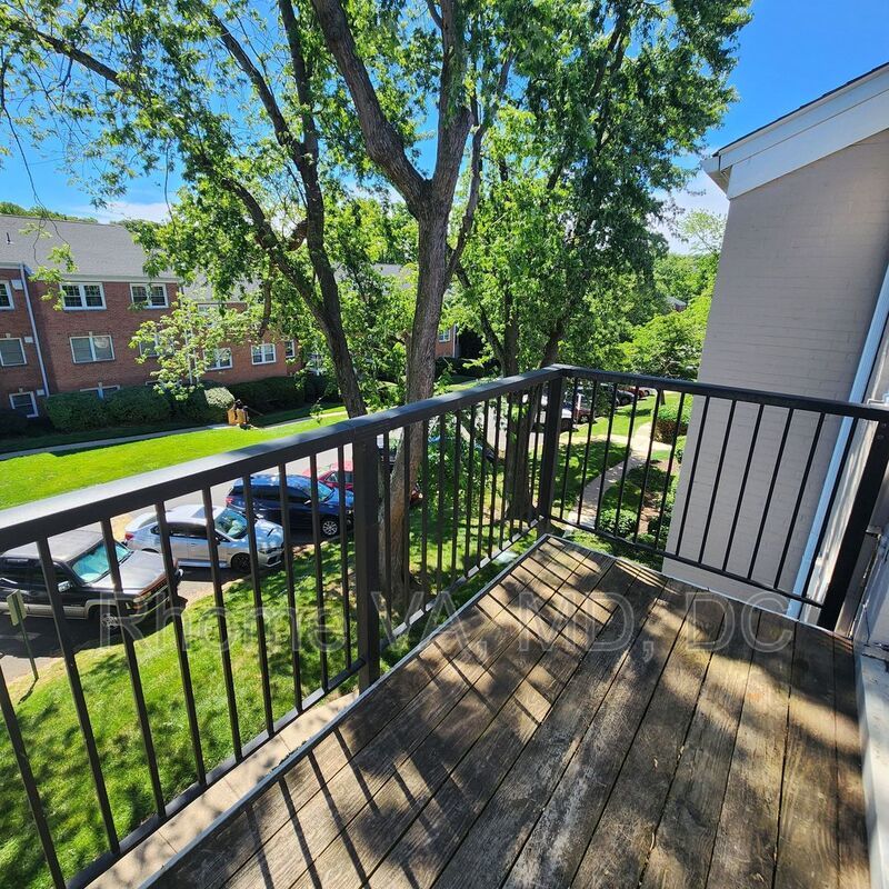 Welcome to Foxcroft Colony property image