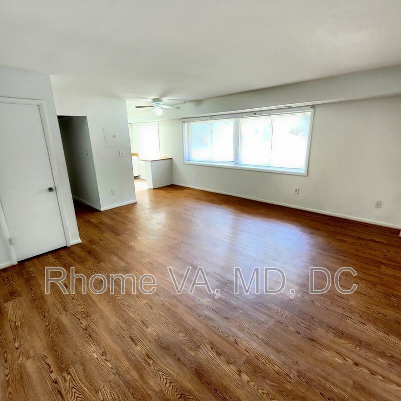 Experience the Bolling Brook Lifestyle property image