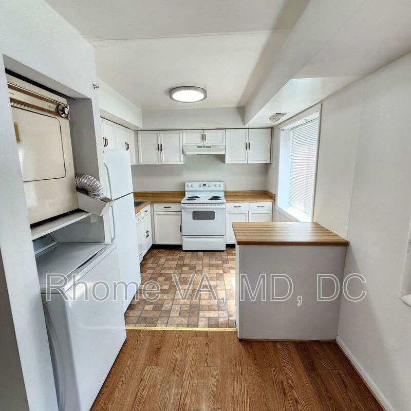 Experience the Bolling Brook Lifestyle property image