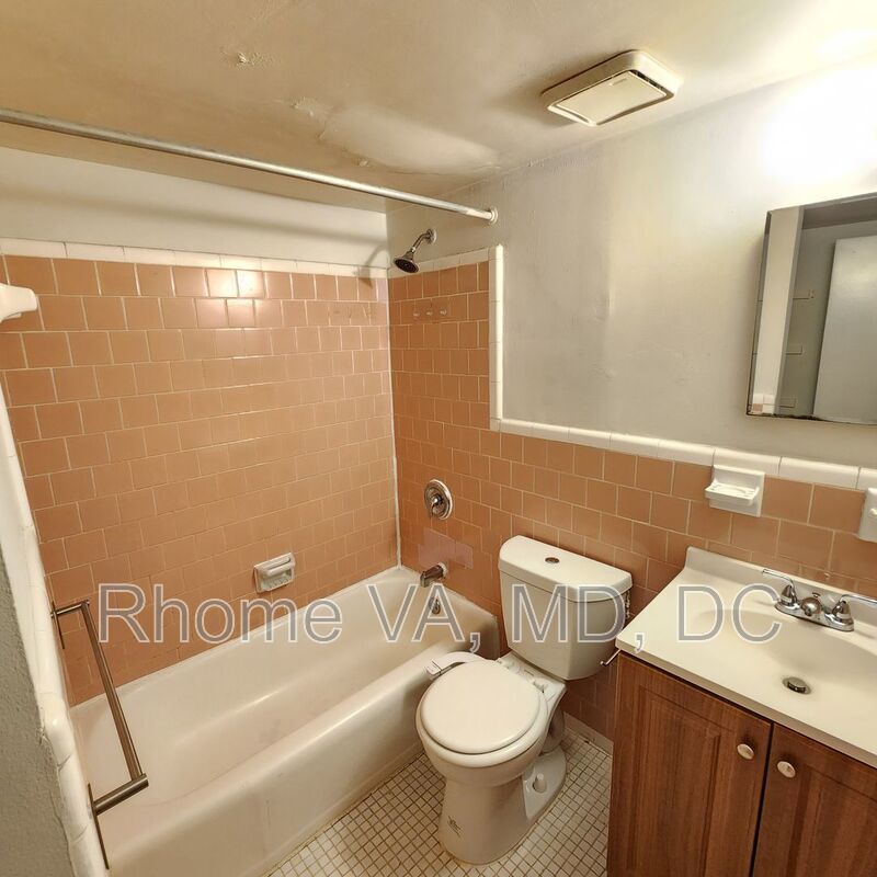 Experience the Bolling Brook Lifestyle property image