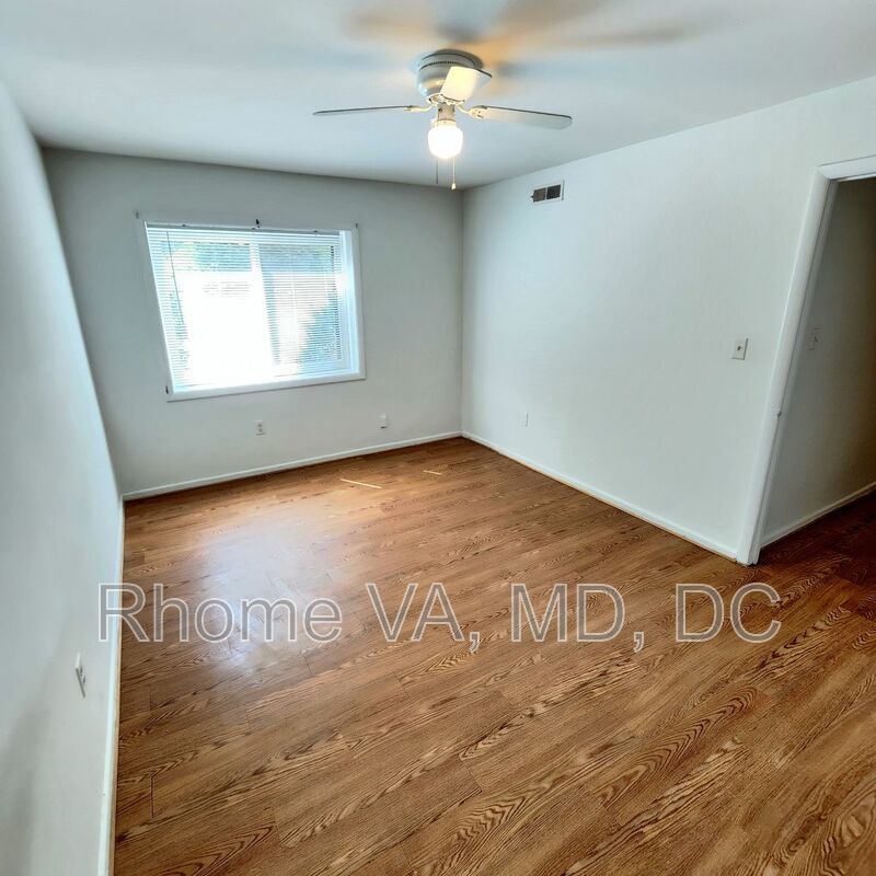Experience the Bolling Brook Lifestyle property image